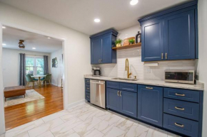 Midtown Cottage - Central Location! (1)